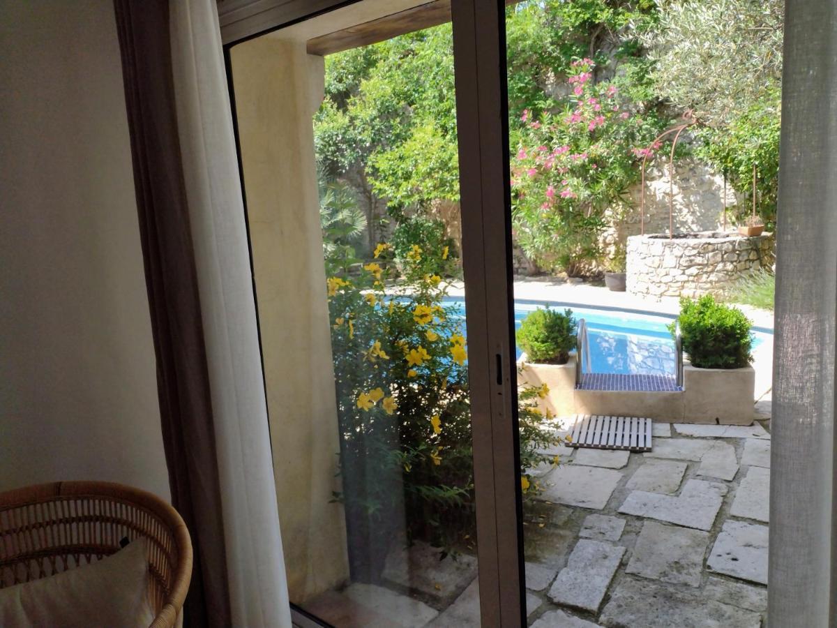 La Maison Des Autres, piscine chauffée, chambres d'hôtes proches Uzès, Nîmes, Pont du Gard Saint-Genies-de-Malgoires Extérieur photo